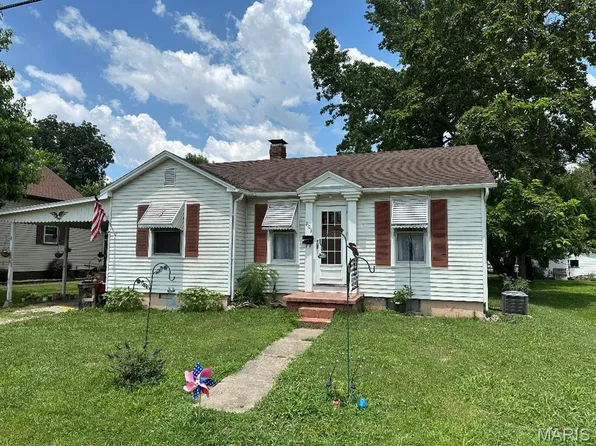 203 E Jenkins St, Steeleville, IL 62288