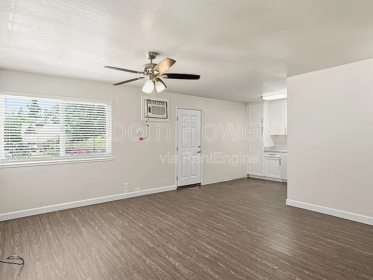 2760 Coloma St #3 — Photo 2