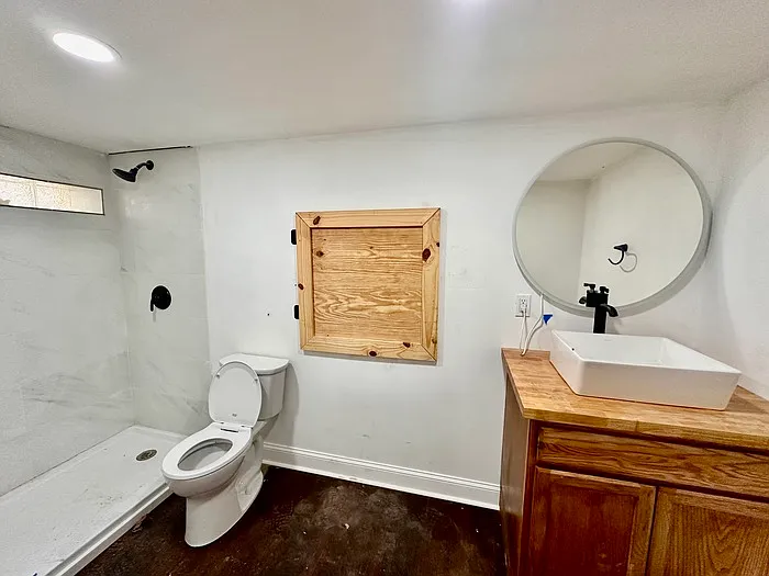 621 N Parker Ave #BASEMENT STUDIO APAR