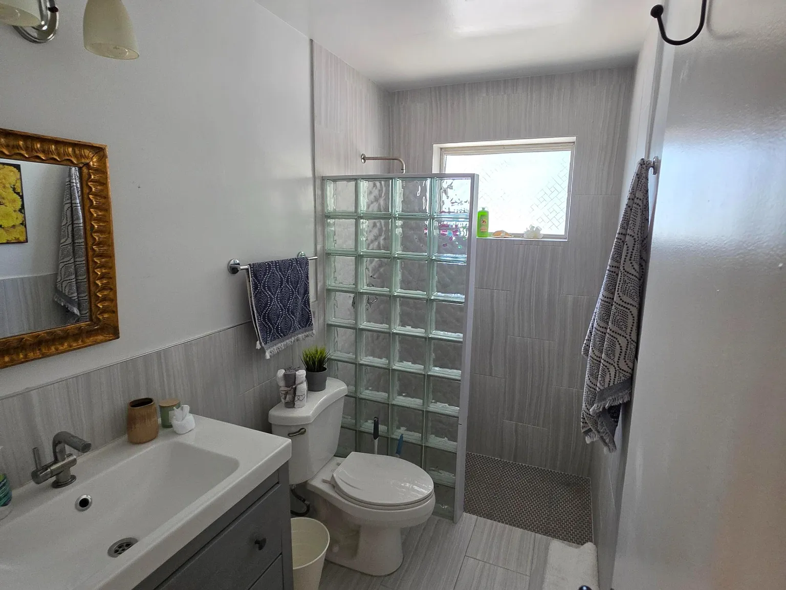 Studio, 1.0 bath, 500 sqft, $1,500 — Photo 4