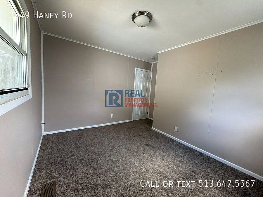 3 BR 1 BA Ranch — Photo 4