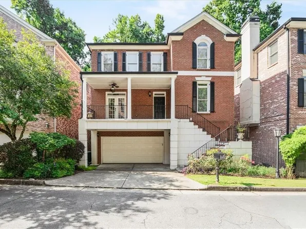 1127 Ashton Bluff Dr, Atlanta, GA 30319