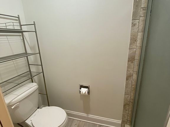 5th image of 1121 W Ogden Ave APT 258