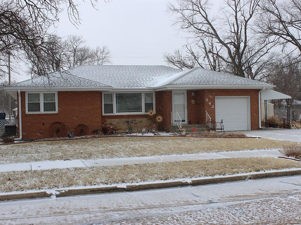 1st image of 842 E Jewell Ave