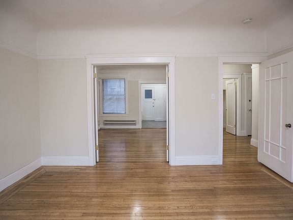 3rd image of 390 29th Ave APT 2