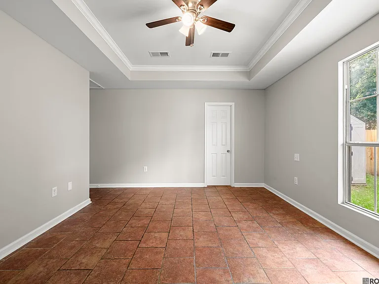 5050 Stumberg Ln — Photo 16