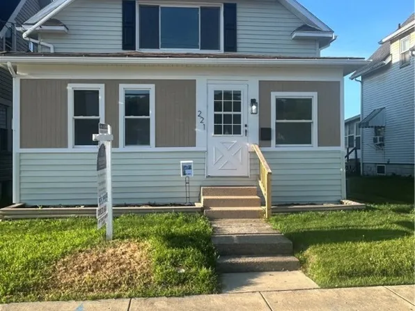 221 Line Ave, Ellwood City, PA 16117