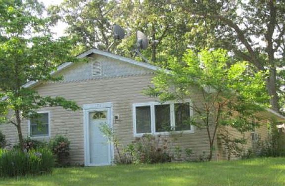 3rd image of 128 Coventry Ave