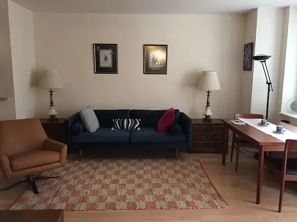 520 West 23rd Street image 2 of 12
