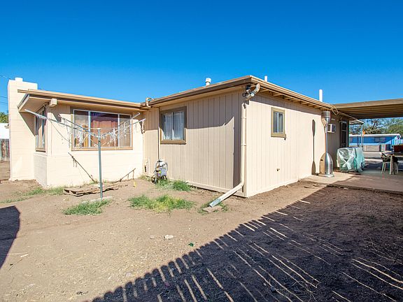 2nd image of 4941 N Sunrise Ave