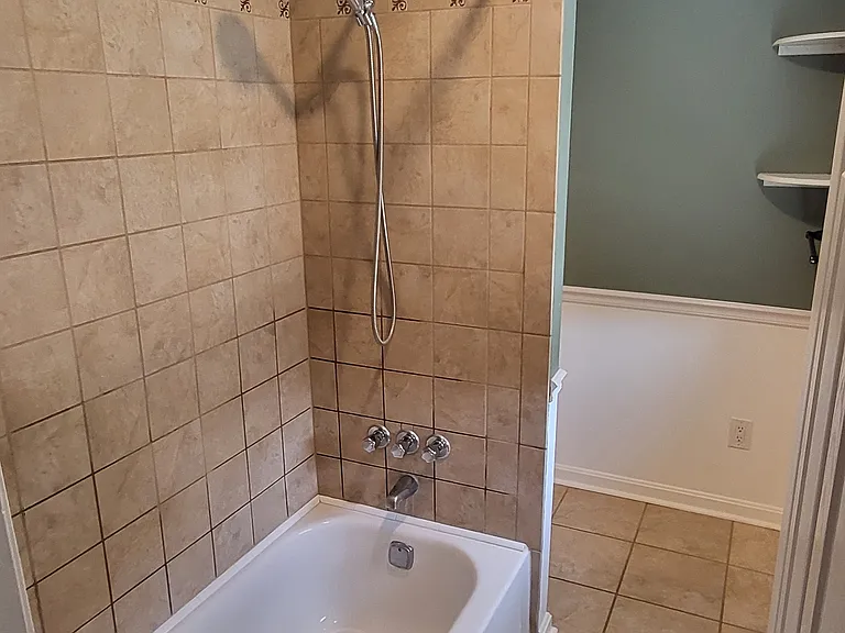 1216 Vermont Ln — Photo 12