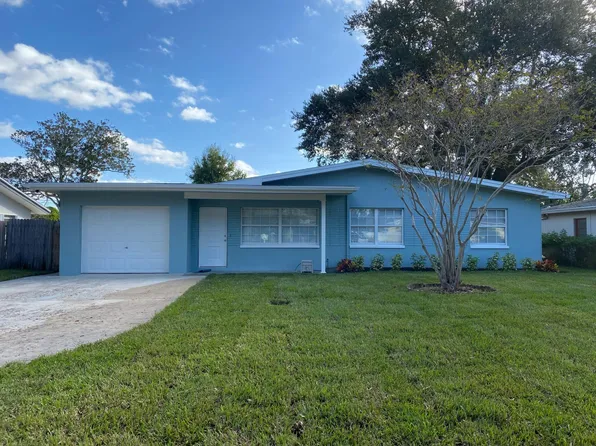 619 Circle Dr E, Largo, FL 33770