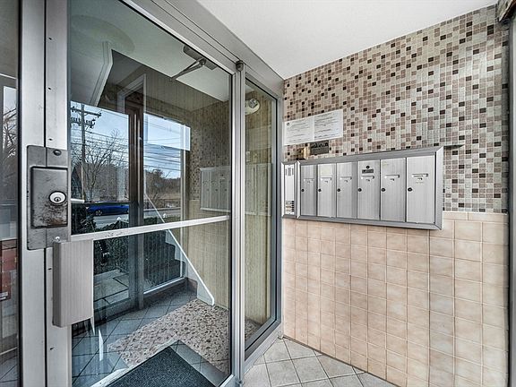 5th image of 177 Franklin St APT 2