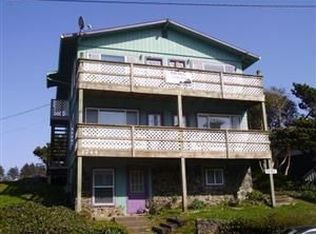 1744 NW Harbor Ave APT 5, Lincoln City, OR 97367