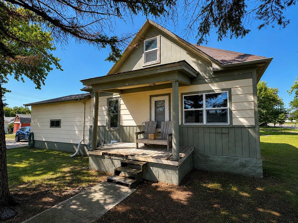 1st image of 233 1st Ave SE