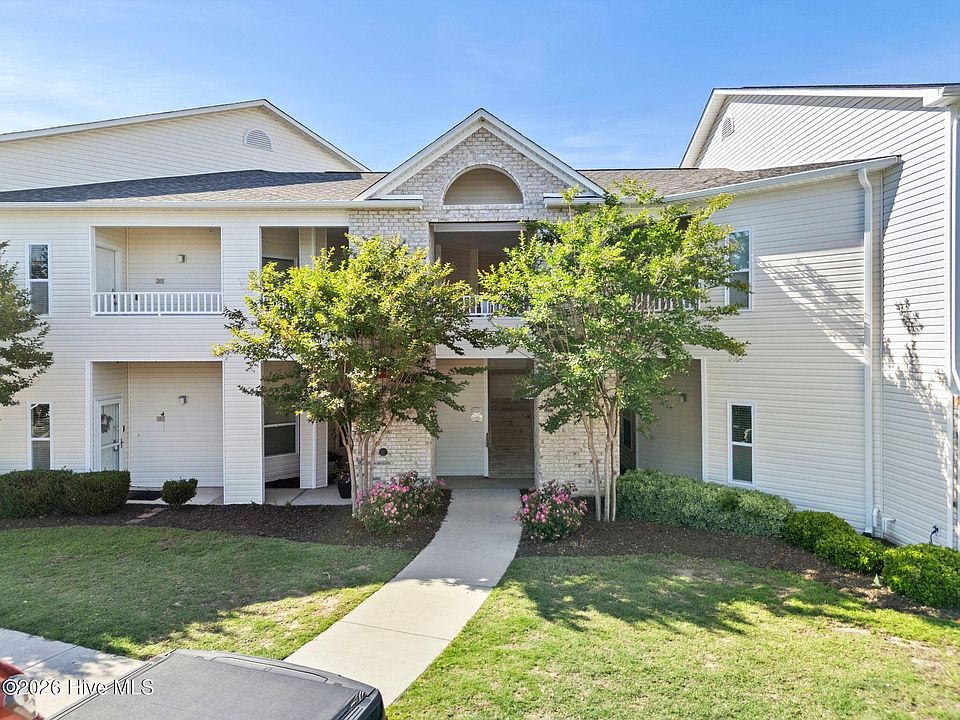 1st image of 207 Fullford Lane Unit 102