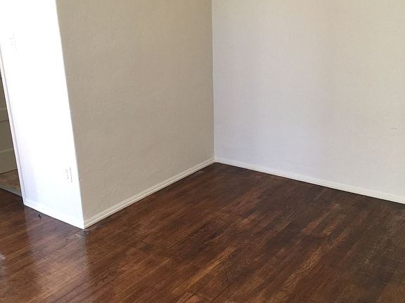4th image of 2541 1st Ave