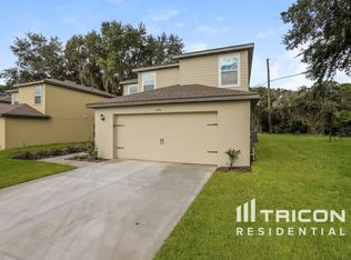 896 Mansfield Rd, Tavares, FL 32778