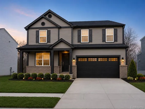 2825 E Theodore St, Wixom, MI 48393
