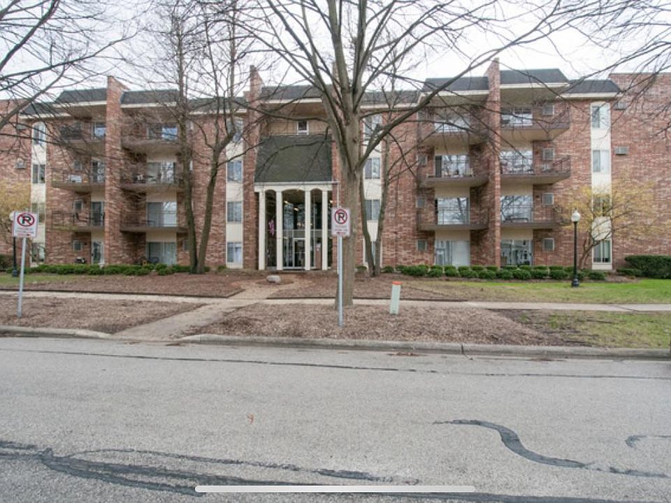 1st image of 4900 Forest Ave APT 307