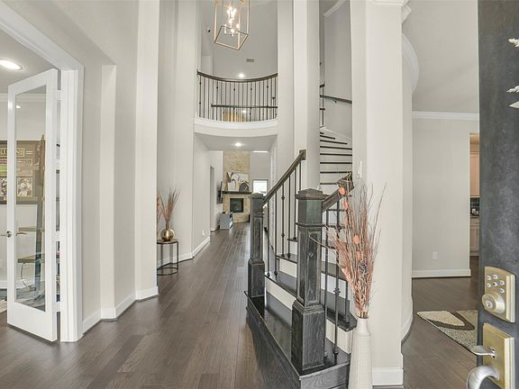 4th image of 7119 Kinglet Ct