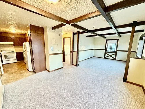 75 Winthrop St Photo 1