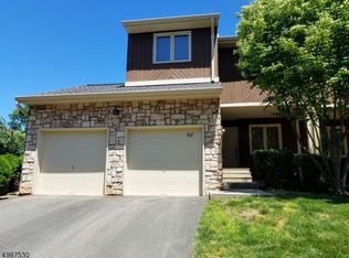 66 Bond St, Bridgewater, NJ 08807