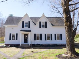 88 Mountain Rd, Farmington, CT 06032