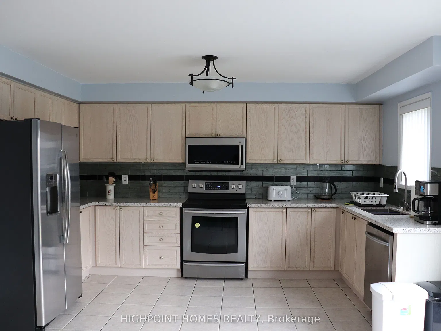 3 bed, $2,950 — Photo 4