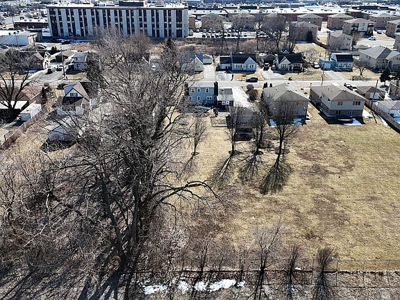 5th image of 7234 W 85th St