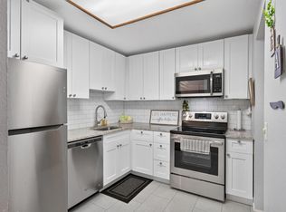 3155 Coachman Rd APT 244, Eagan, MN 55121