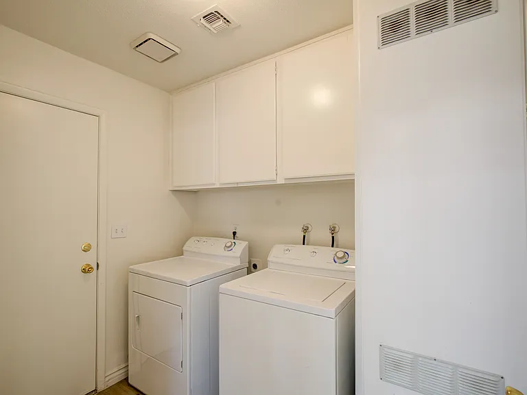 3134 Laurel Ave — Photo 17