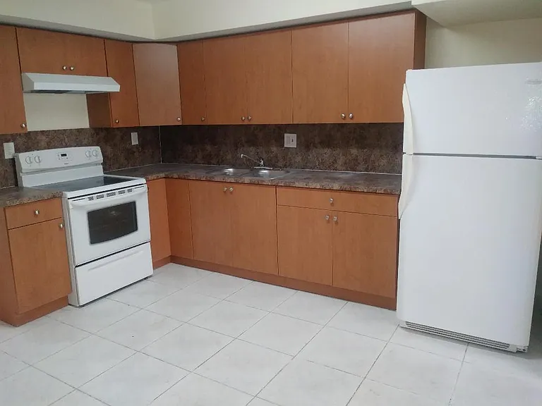 5379 W 22nd Ct — Photo 3
