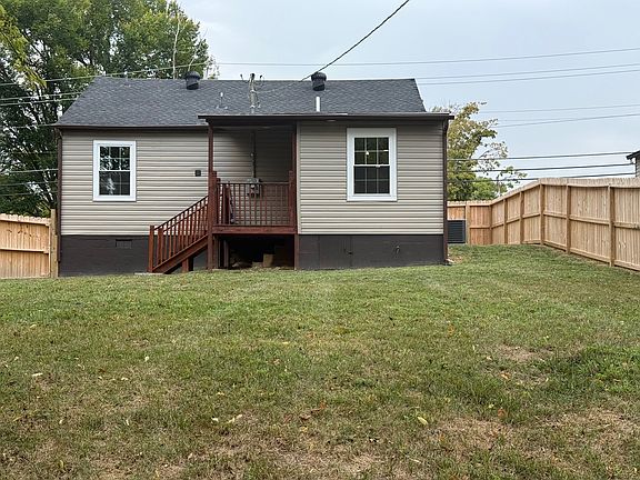 3rd image of 758 Woodmont Blvd