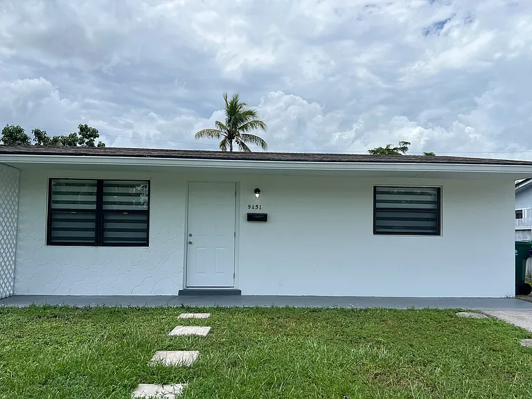 9451 SW 51st Ct — Photo 1