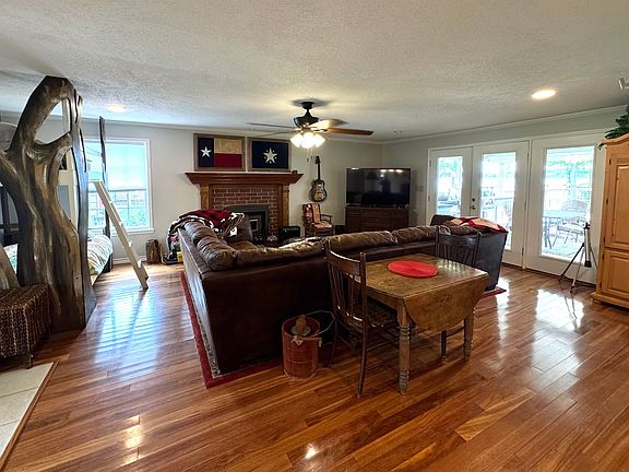 3rd image of 114 County Road 1751
