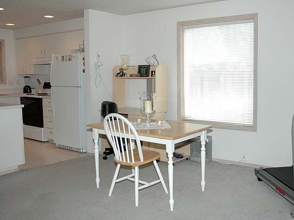 3rd image of 5301 Plomondon St