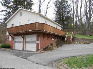 611 Diamond St, Fairmont, WV 26554