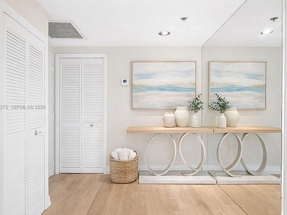 3rd image of 1581 Brickell Ave #107