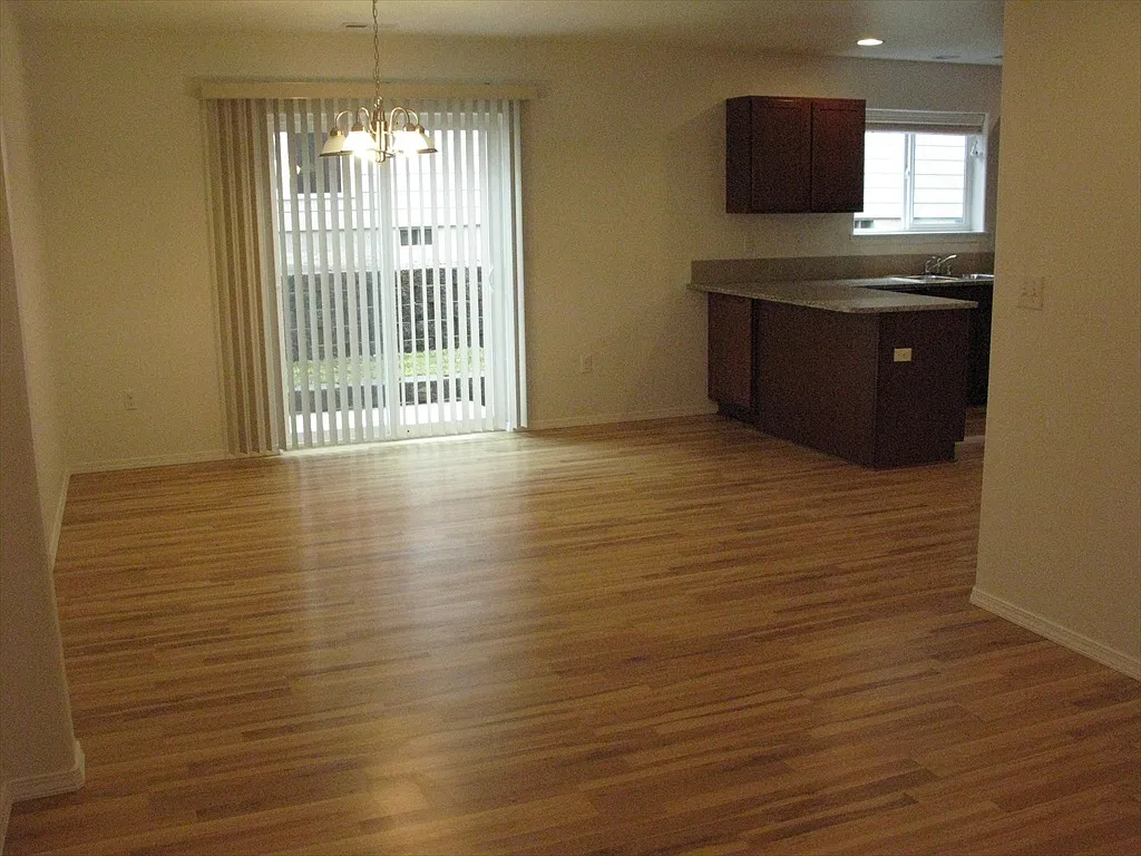 108 Mizzou Ct — Photo 3