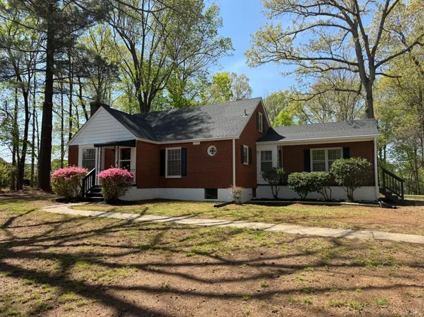 407 Old Graves Mill Rd, Lynchburg, VA 24502