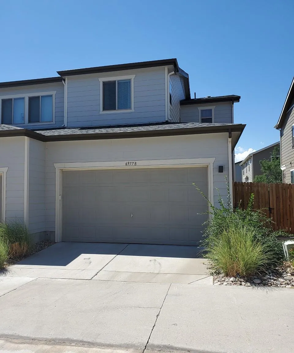 6977 Isabell Ln — Photo 2