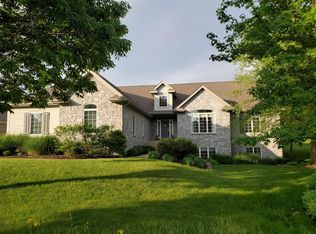 2260 Marrell Hill Rd, Valparaiso, IN 46385