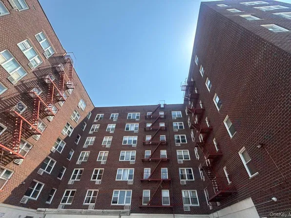 101 Highland Avenue #5L, Yonkers, NY 10705