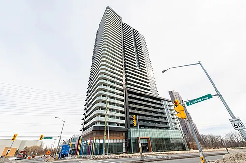 7895 Jane St Photo 1