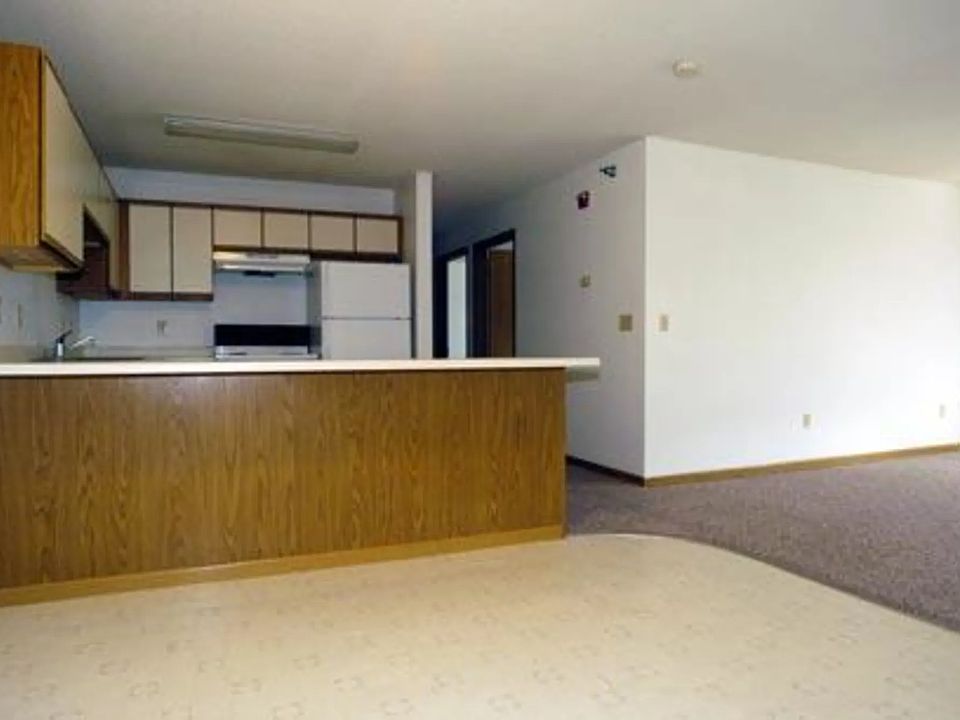 Building Photo 3
