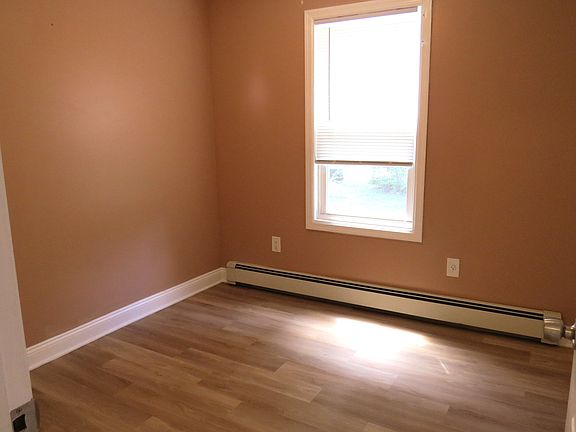 4th image of 125 Bowman Dr Unit A
