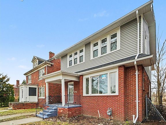 3rd image of 1187 Lawrence St