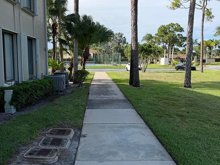 726 Sunny Pine Way #B2 — Photo 19