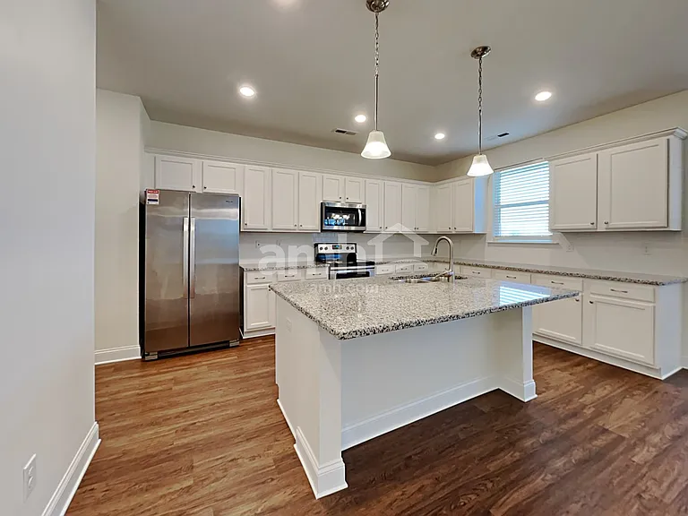 111 Samara Ln — Photo 4